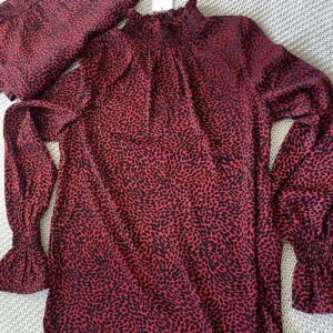 La blouse Romue rouge en leopard