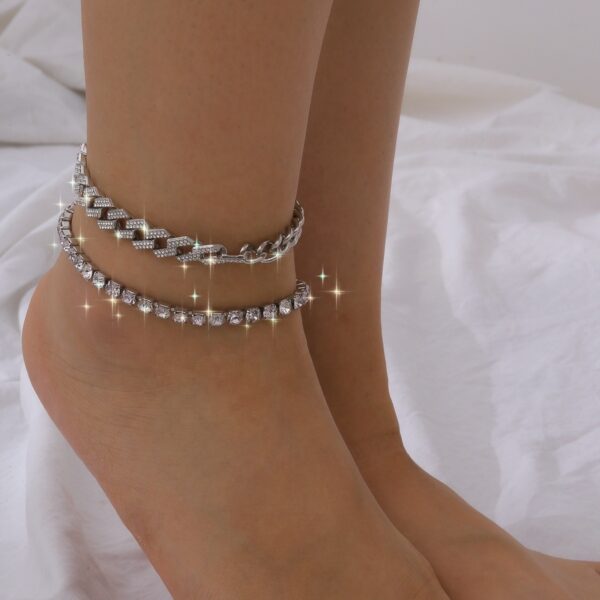 Chaîne à maillons en couches Bling Bling Tennis Bracelet de cheville strass cristal lien cubain cheville pour femmes sur pied bijoux