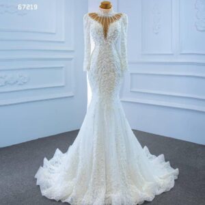 Robe XELTUS d'italie, LOCATION
